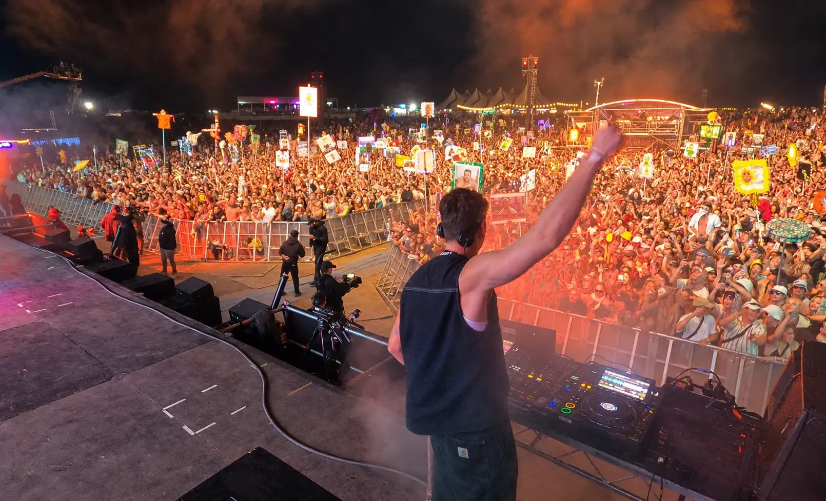 Adam Metwally playing a festival set, centred in the photograph