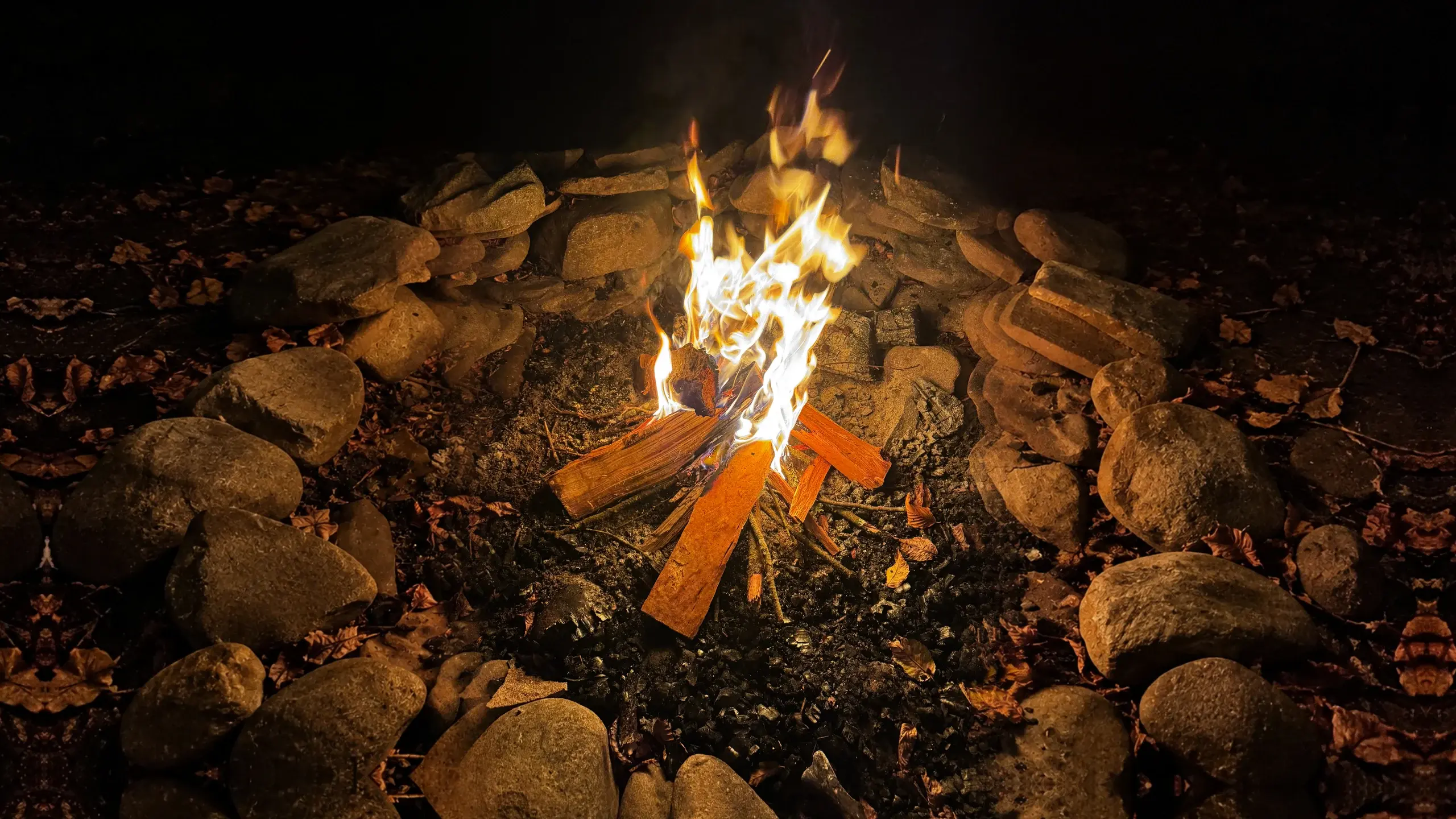 The supplied firepit photograph for the 2025 story
